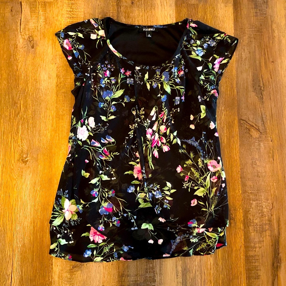 Roz & Ali Floral Blouse, size M